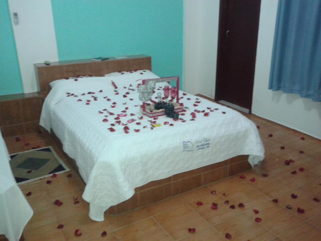 Hotel Chale Ji-Paraná Quarto foto